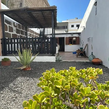 Tendal Hosting - Puerto Leon